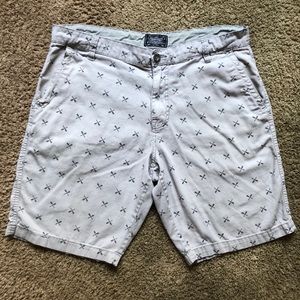 Arrows all over shorts
